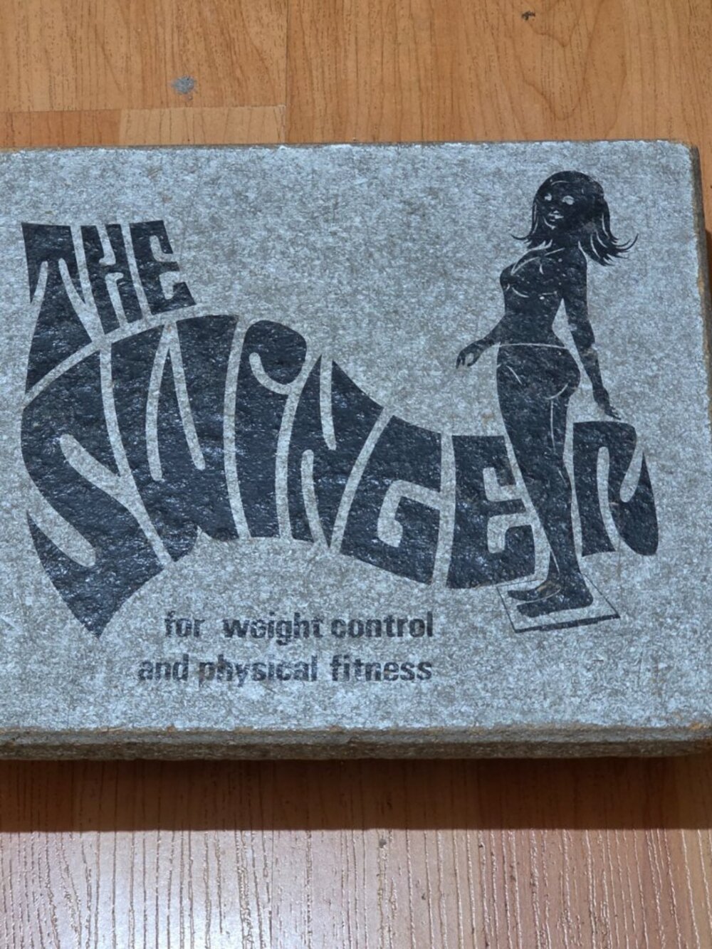 “The Swinger” Exercise Twist Board – 1970s Retro Fitness
